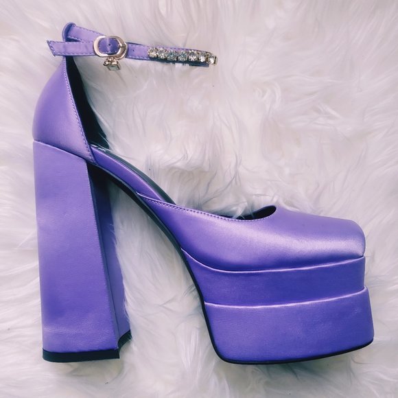 Nectarine Dreams Shoes - NEW LUXURY LAVENDER SATIN MEDUSA PLATFORM HEELS